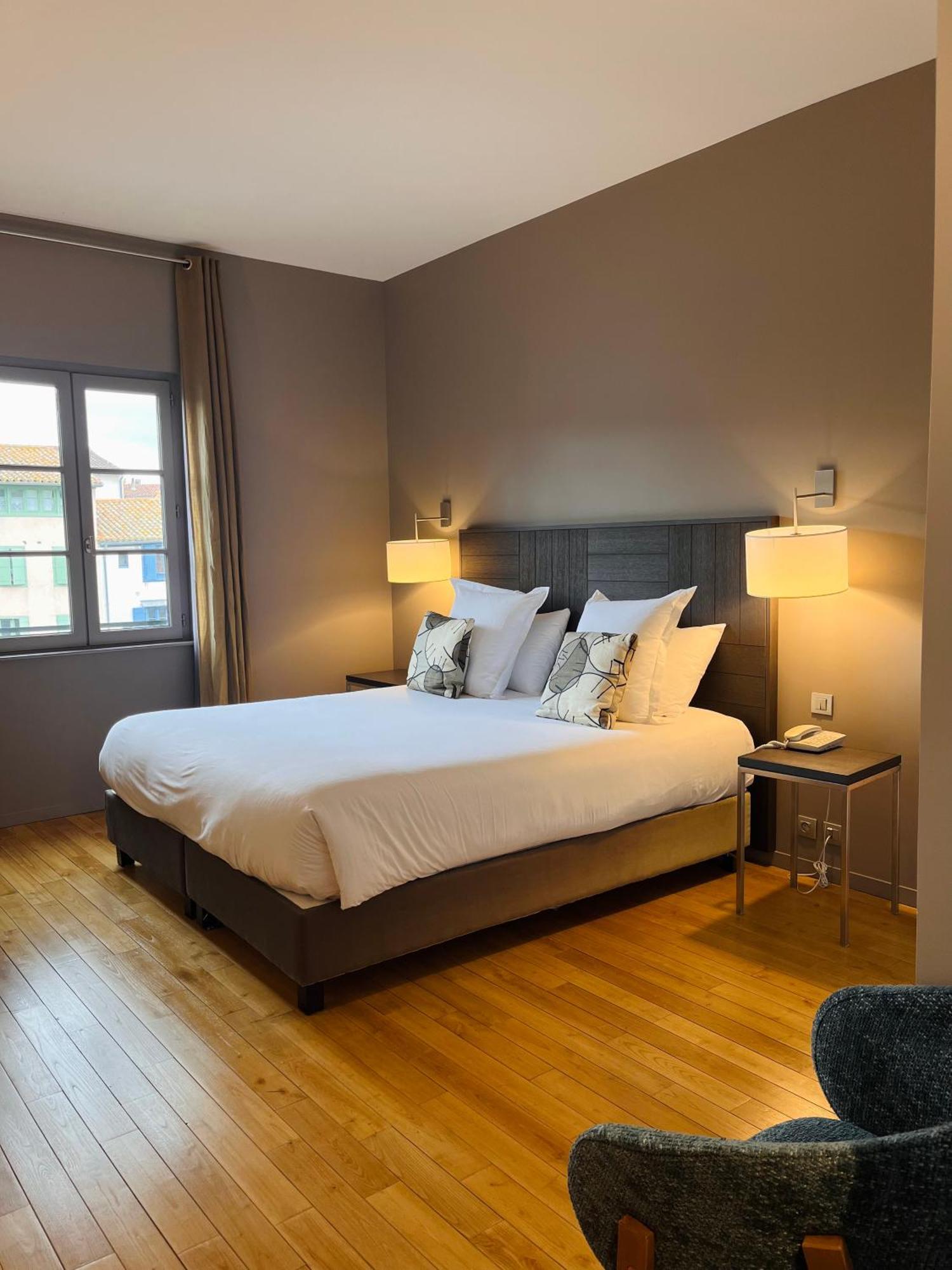 Grand Hotel De Castres מראה חיצוני תמונה